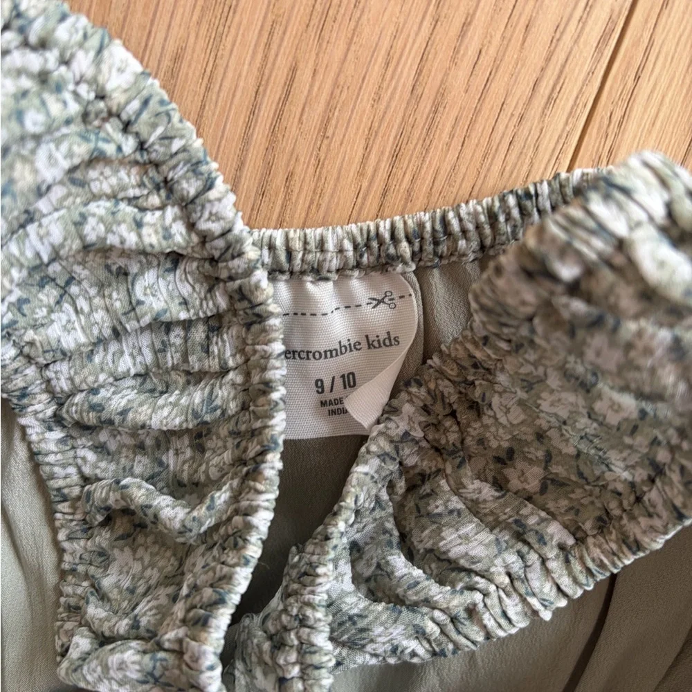 Abercrombie Kids Bundle of dresses - Picture 6 of 9